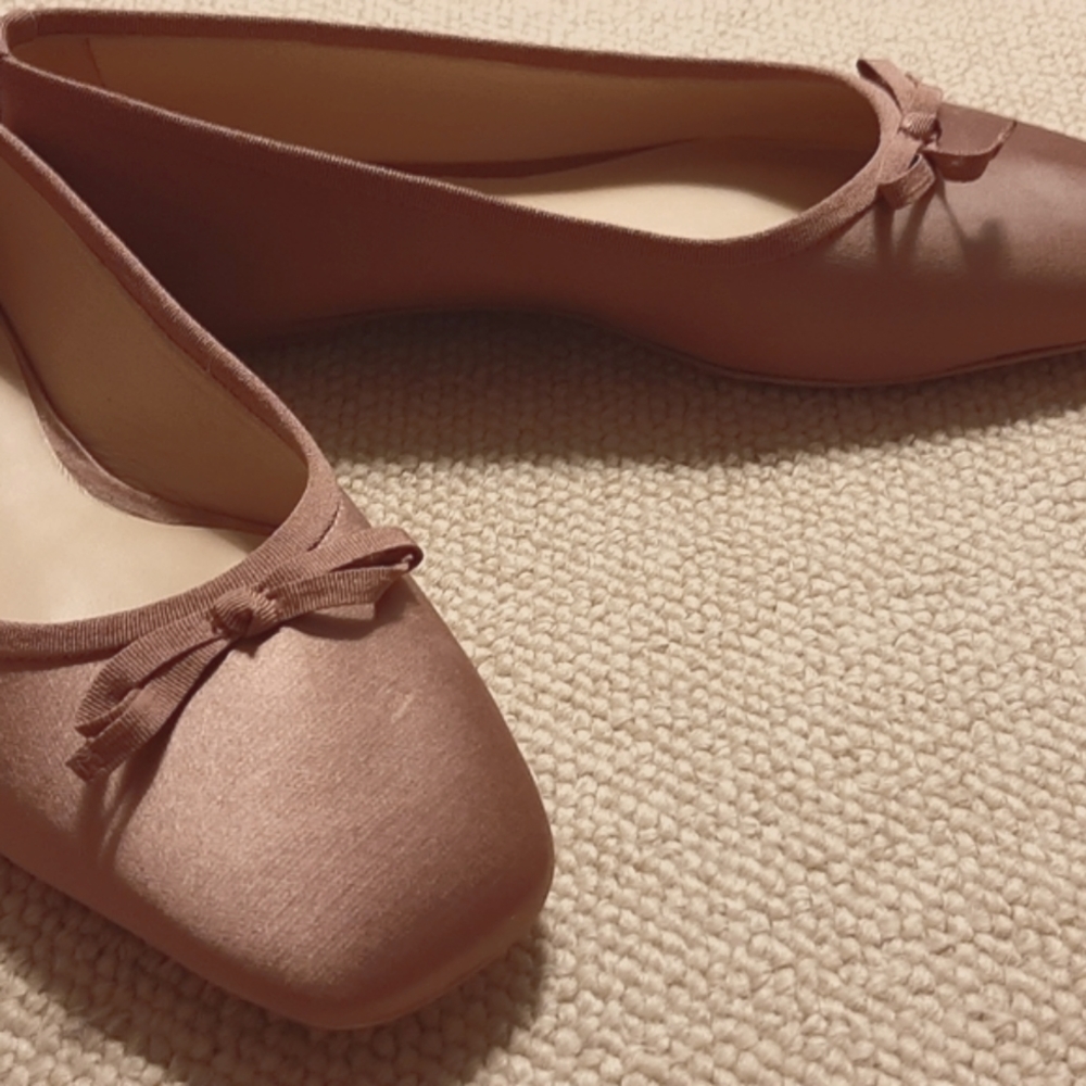NWOT Reformation ballet flats